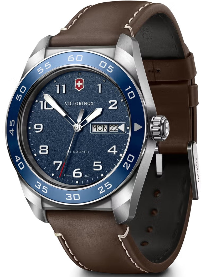 Victorinox Swiss Army Quartz Watch VTX-637 Image 2