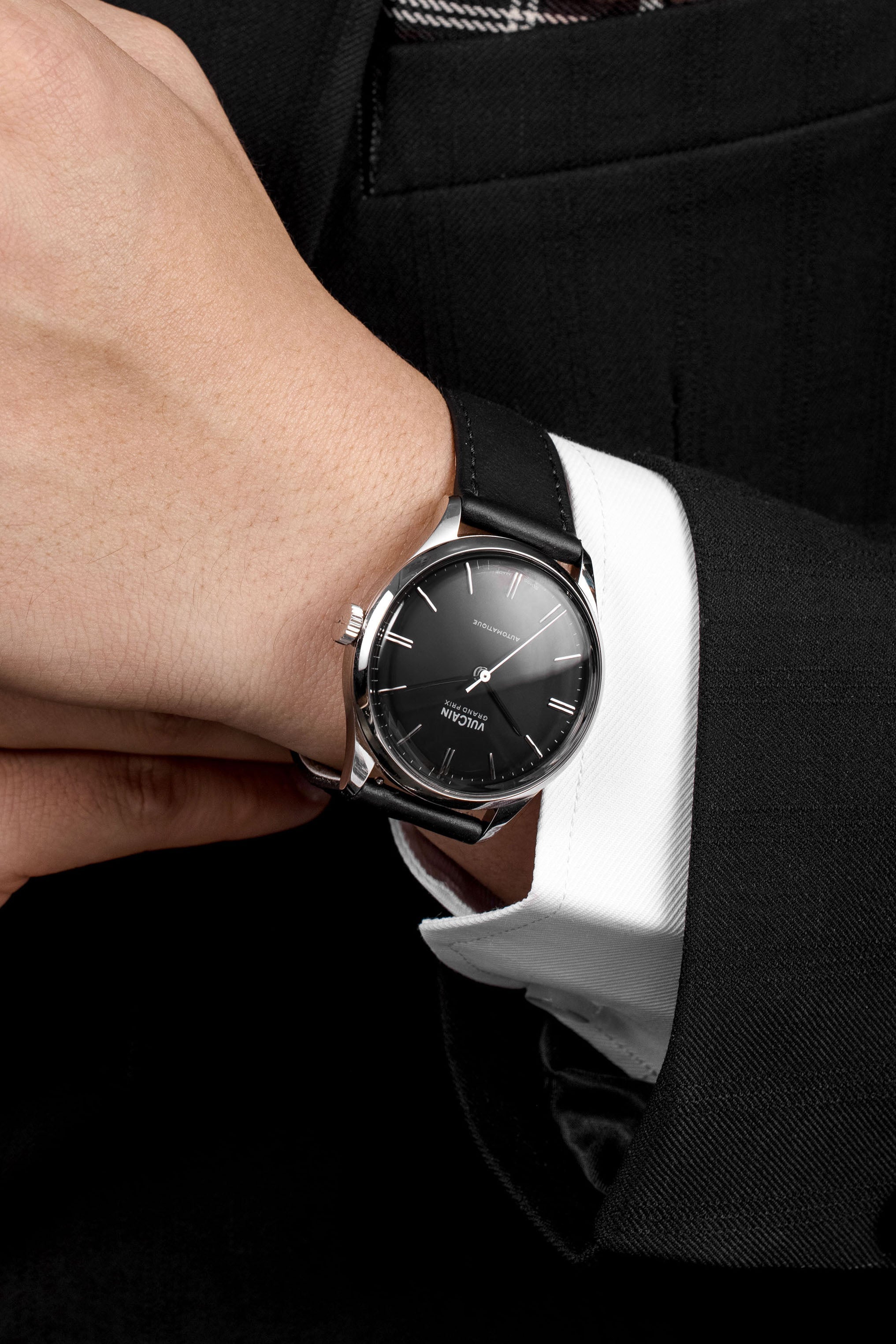 Vulcain Grand Prix Black Calf Leather Watch 670171A00.BAC201 Image 5