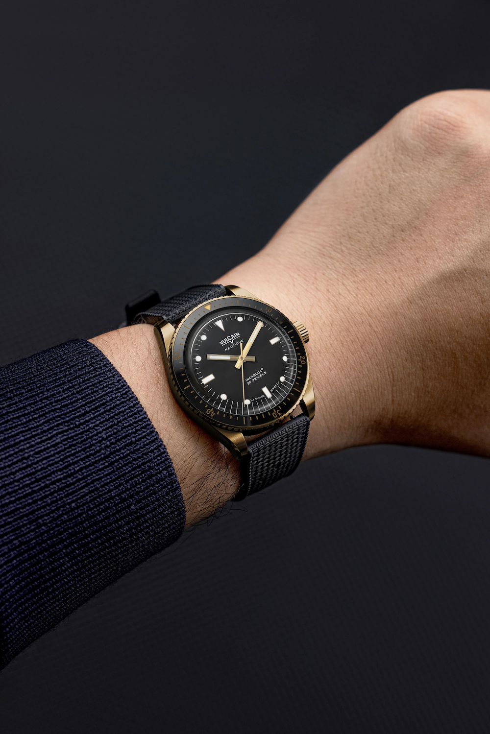 Vulcain Skindiver Nautique Bronze Black Watch 662170A07.BAC201 Image 3