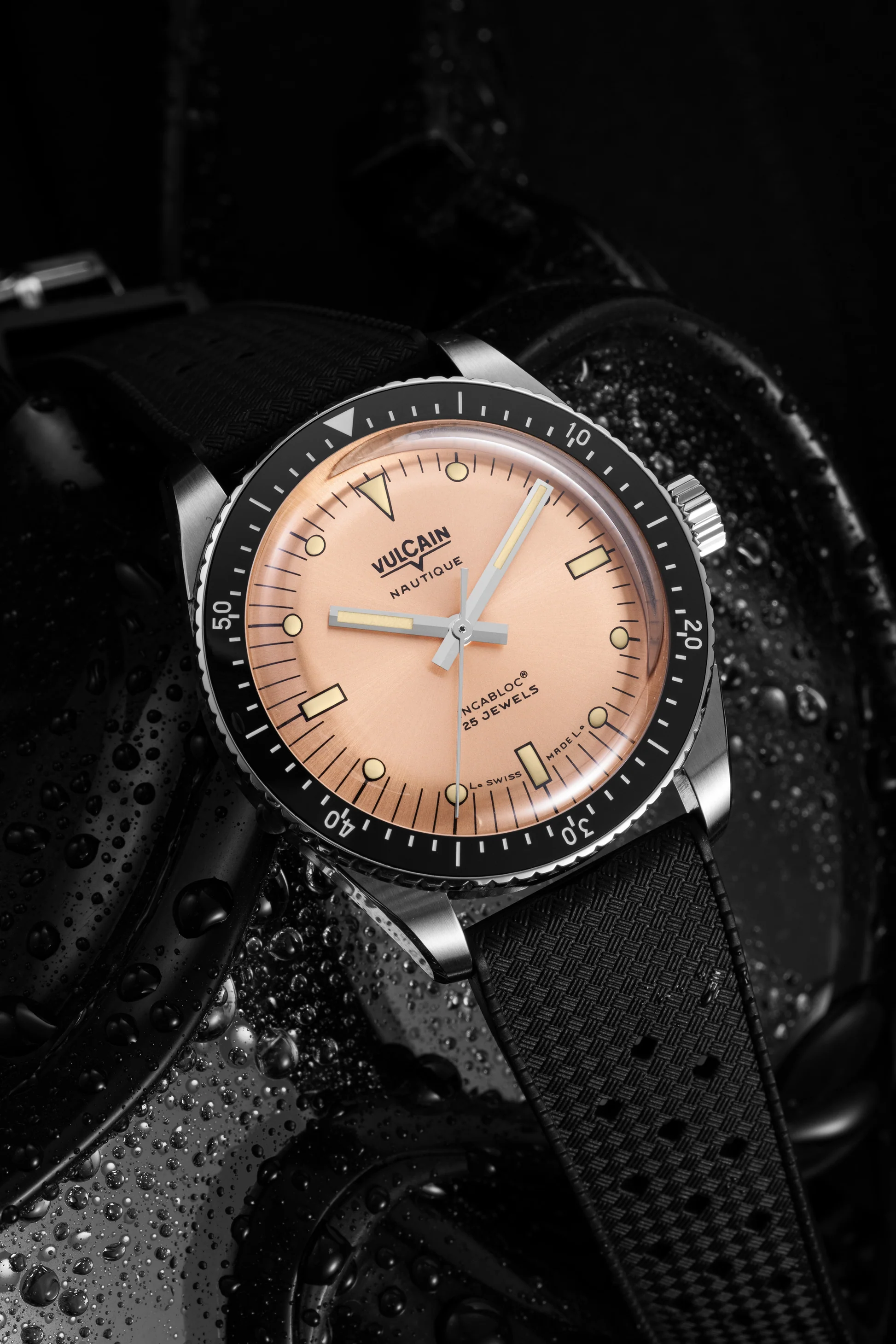 Vulcain Skindiver Nautique Salmon Rubber Limited Edition Watch 660170B87.BAR200 Image 3