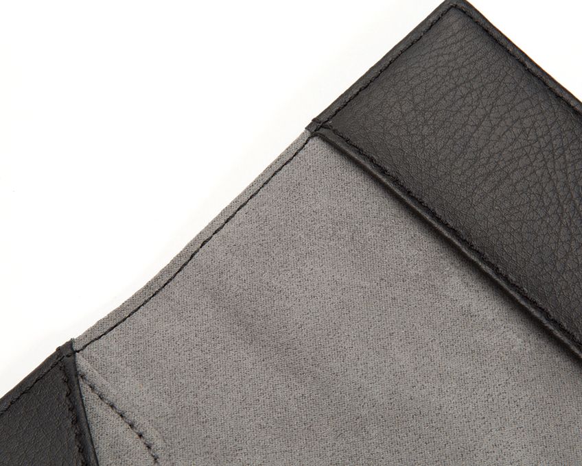 WOLF Passport Holder Howard Black 466503 Image 3